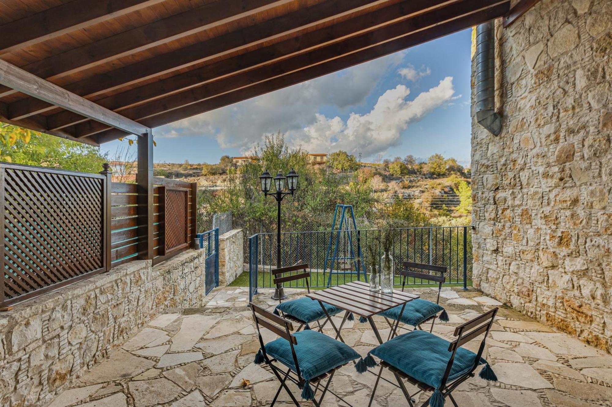 Oinoessa Traditional Boutique Guest Houses Lofou Dış mekan fotoğraf